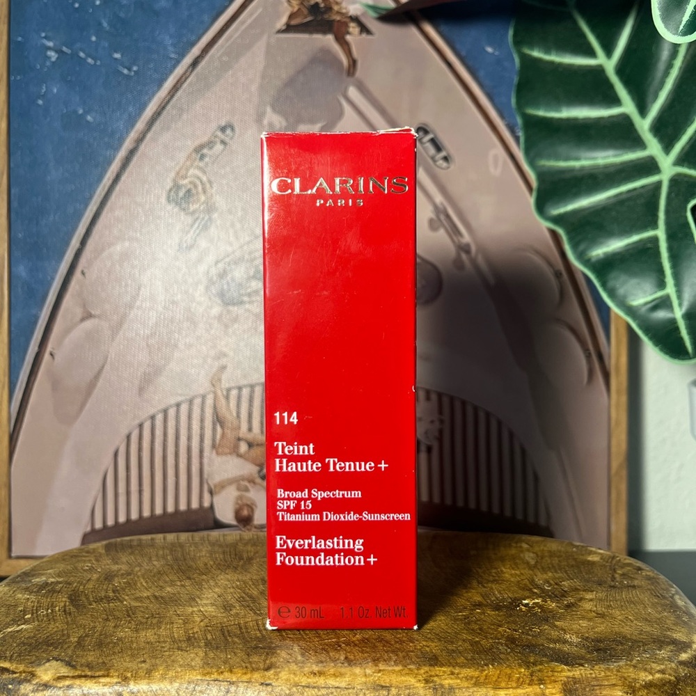 Clarins Everlasting Foundation+ (SPF15) Shade 114